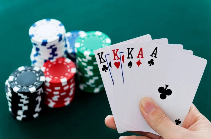 Các liên kết bài Poker giúp bạn dễ dàng xác định được mình là người chiến thắng